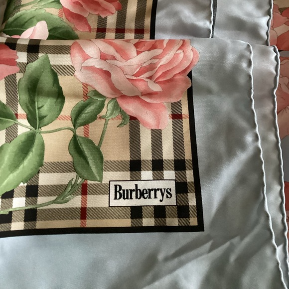 Burberrys Ladies Silk Scarf - Picture 5 of 8